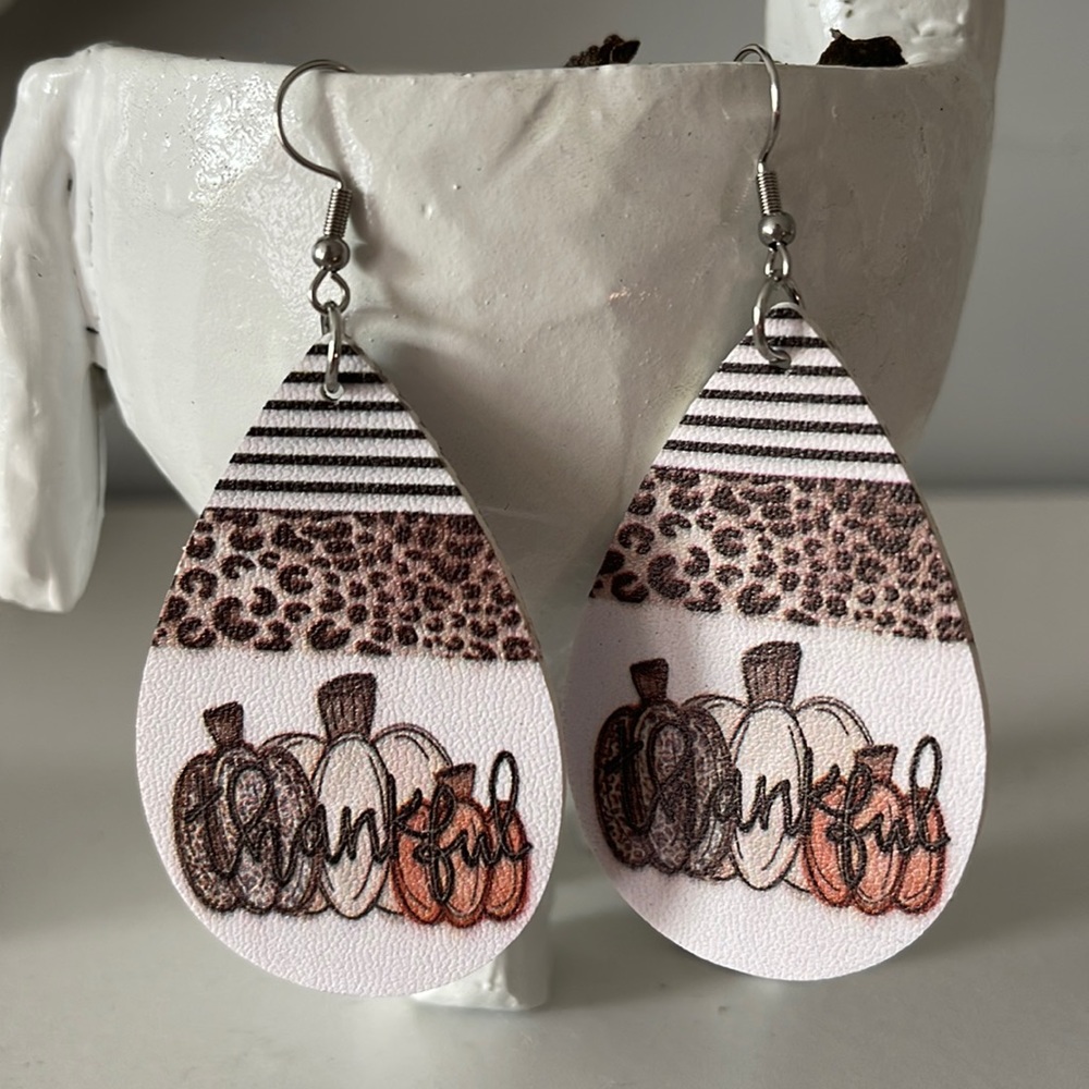 Pumpkin/Fall drop earrings NEW